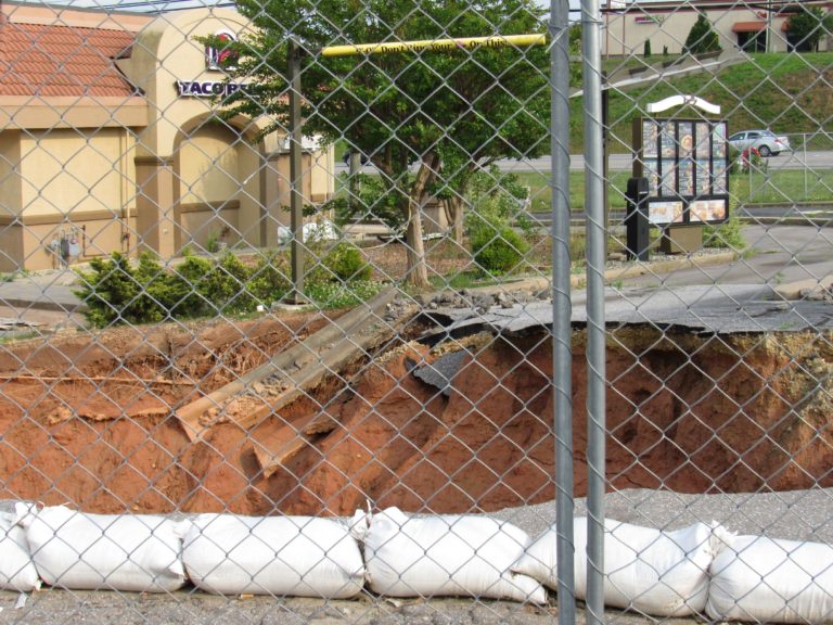 Happy Daily 167 – The Great Wilkes County Earthquake of 20 and 18